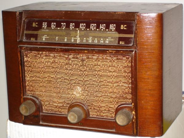Marconi-217SW-a.JPG